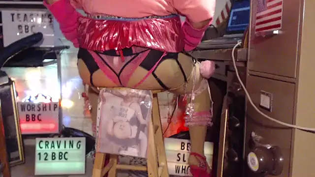 Snapshot of tgirljillforbbc chatting on 5, 1, 2025 tgirljillforbbc online show from 5, 1, 2025