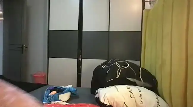 choco petite online show from 4, 3, 2025