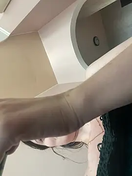 Flossy Vettie online show from 9, 3, 2026