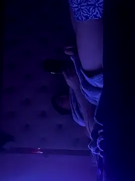 Flossy Vettie online show from 3, 10, 2025