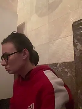 Flossy Vettie online show from 17, 4, 2026