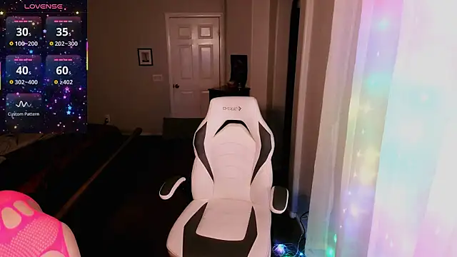 britteebee online show from 1, 2, 2026