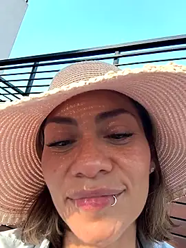 SamyJones9 online show from 6, 3, 2025