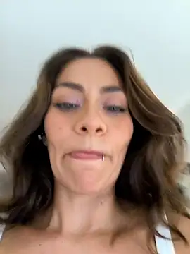 SamyJones9 online show from 8, 3, 2026