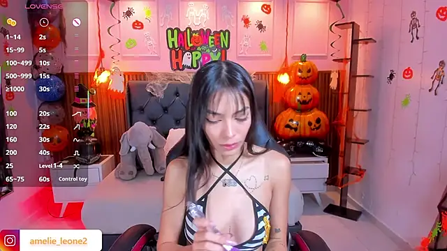 AMELIELEONE online show from 14, 10, 2025