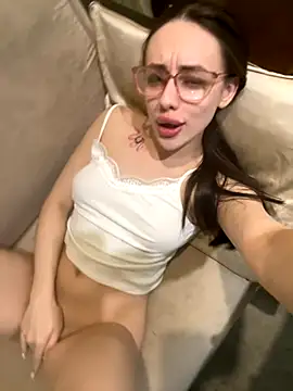 Snapshot of Lisaaan chatting on 9, 10, 2025 Lisaaan online show from 9, 10, 2025