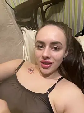 Snapshot of Lisaaan chatting on 30, 10, 2025 Lisaaan online show from 30, 10, 2025