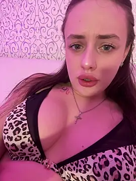 Lisaaan online show from 1, 2, 2026