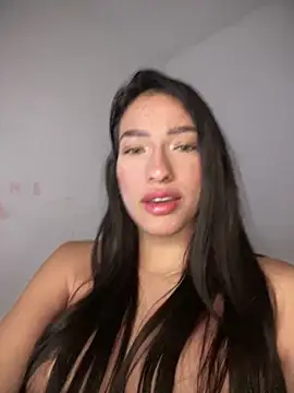 Snapshot of DulceLenns chatting on 21, 3, 2025 DulceLenns online show from 21, 3, 2025