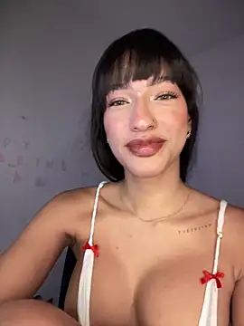 Snapshot of DulceLenns chatting on 15, 3, 2025 DulceLenns online show from 15, 3, 2025