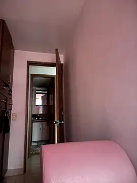 Snapshot of DulceLenns chatting on 11, 10, 2025 DulceLenns online show from 11, 10, 2025