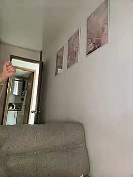 DulceLenns online show from 15, 4, 2026