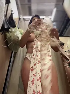 Snapshot of DulceLenns chatting on 20, 3, 2025 DulceLenns online show from 20, 3, 2025