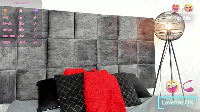 SusanRodriguez  online show from 25, 2, 2025