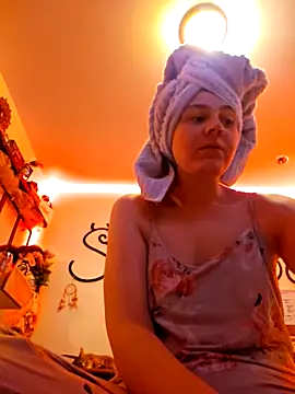 ScarletCallings420 online show from 24, 11, 2025