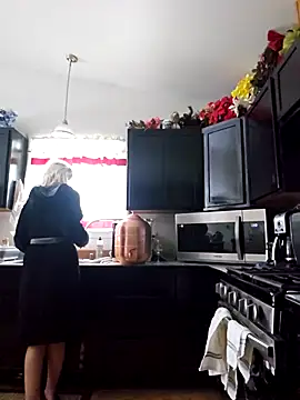 ScarletCallings420 online show from 8, 11, 2025