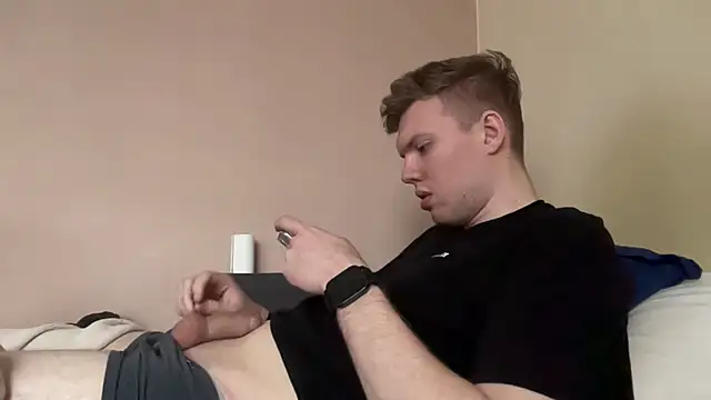 sexybooii6968 online show from 15, 2, 2026