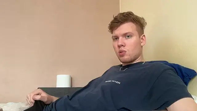 Snapshot of sexybooii6968 chatting on 28, 10, 2025 sexybooii6968 online show from 28, 10, 2025