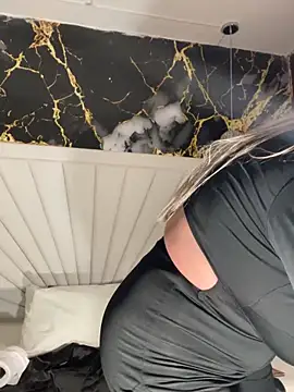 scarlett sexx69 online show from 4, 3, 2026