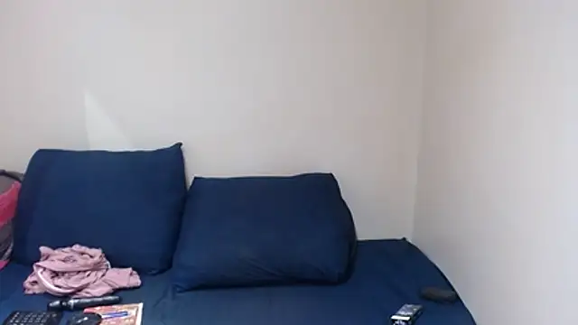 xGIANTEBONY30x online show from 8, 5, 2026
