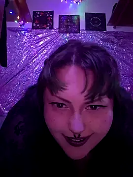 Cutegothcrybabyx online show from 18, 3, 2025