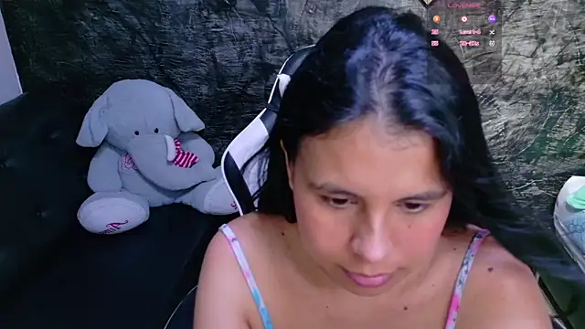 olivia love  online show from 13, 5, 2026