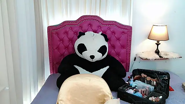 Snapshot of DreamLADYBOY chatting on 25, 4, 2026 DreamLADYBOY online show from 25, 4, 2026