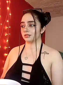 IvonneT online show from 21, 9, 2025