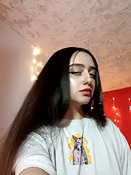 IvonneT online show from 15, 2, 2025