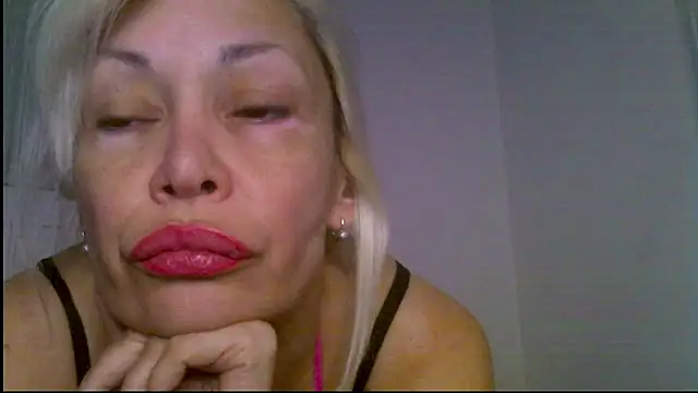 Snapshot of EvaaMina chatting on 4, 5, 2026 EvaaMina online show from 4, 5, 2026