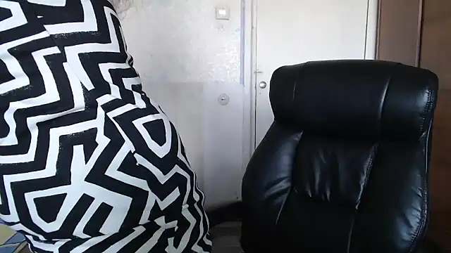 Snapshot of MilayaDFlow chatting on 18, 12, 2024 MilayaDFlow online show from 18, 12, 2024