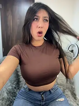 MiaJones21 online show from 10, 7, 2026