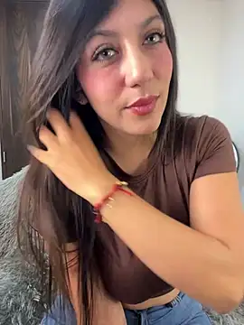 MiaJones21 online show from 7, 7, 2026