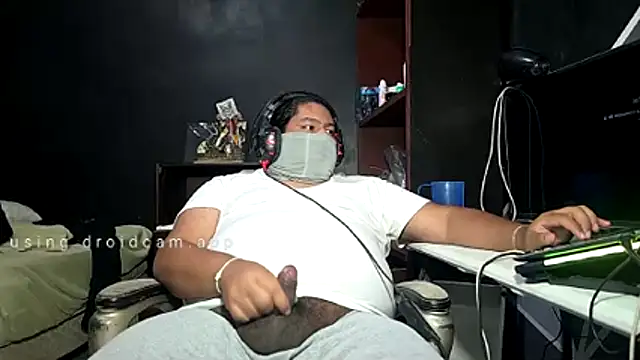 Snapshot of mikfgh50 chatting on 21, 2, 2026 mikfgh50 online show from 21, 2, 2026