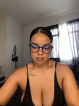 trianawhite online show from 9, 3, 2026