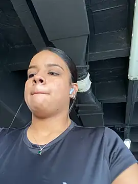 trianawhite online show from 11, 2, 2025