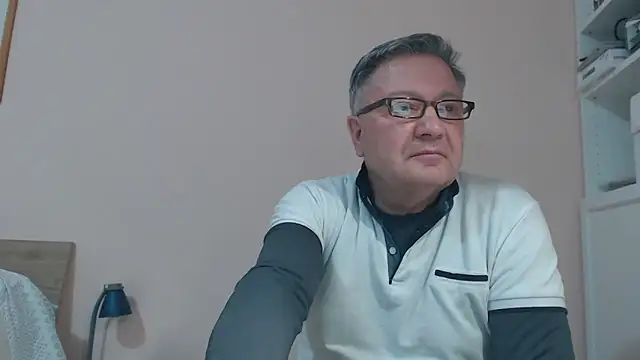 YOU6me online show from 28, 2, 2025