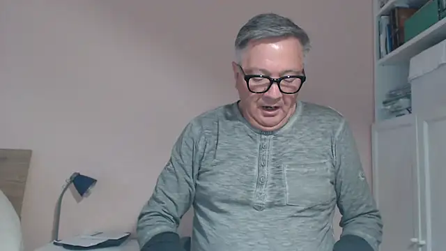 Snapshot of YOU6me chatting on 29, 4, 2026 YOU6me online show from 29, 4, 2026