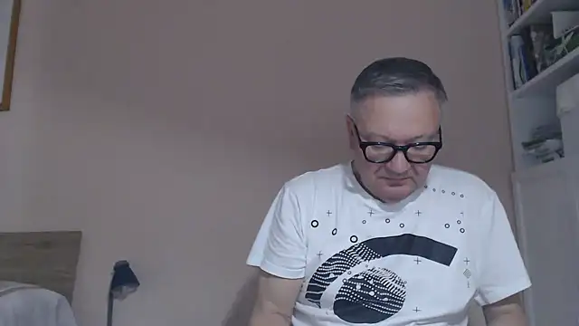Snapshot of YOU6me chatting on 17, 7, 2026 YOU6me online show from 17, 7, 2026