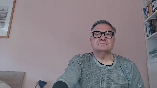 Snapshot of YOU6me chatting on 28, 4, 2026 YOU6me online show from 28, 4, 2026