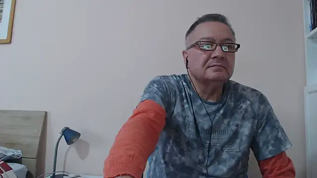 YOU6me online show from 17, 10, 2025