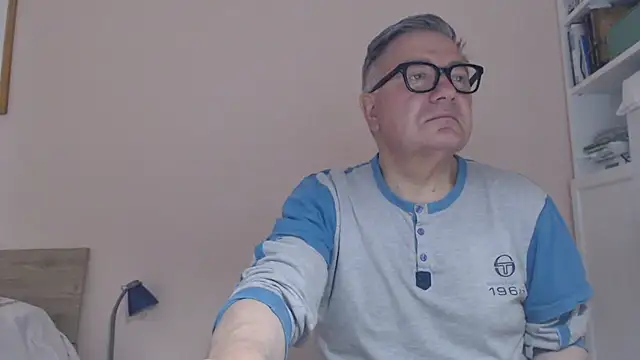 Snapshot of YOU6me chatting on 13, 6, 2026 YOU6me online show from 13, 6, 2026