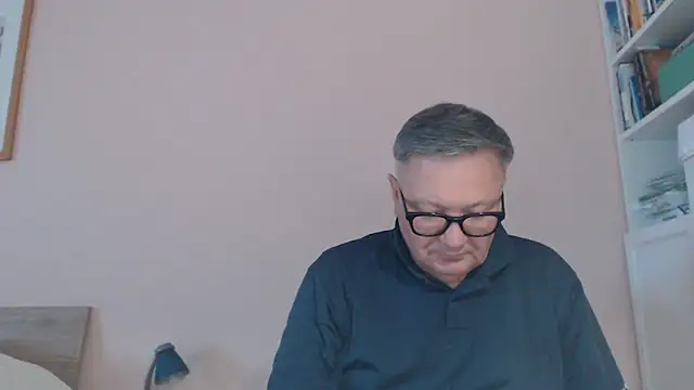 Snapshot of YOU6me chatting on 11, 5, 2026 YOU6me online show from 11, 5, 2026