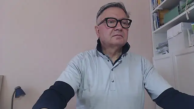 Snapshot of YOU6me chatting on 26, 5, 2026 YOU6me online show from 26, 5, 2026