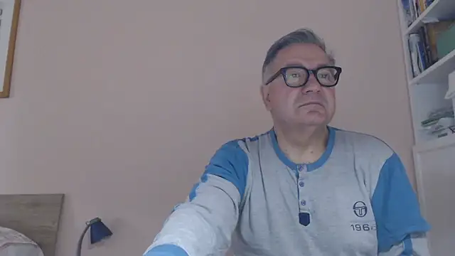 Snapshot of YOU6me chatting on 14, 6, 2026 YOU6me online show from 14, 6, 2026