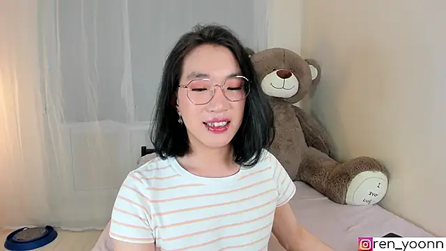 Snapshot of Ren_yoon chatting on 2, 7, 2026 Ren yoon online show from 2, 7, 2026