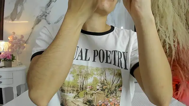 Snapshot of hannahill69 chatting on 20, 11, 2025 hannahill69 online show from 20, 11, 2025