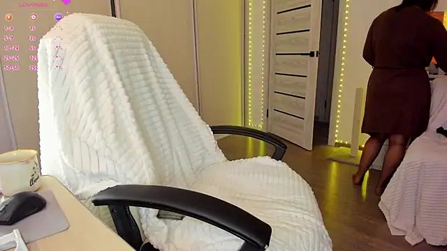 Ophelia mm online show from 6, 1, 2026