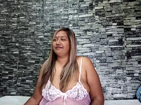 Mammabear 4u online show from 4, 6, 2026