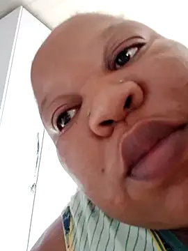 XSEXYBBW69 online show from 2, 2, 2025